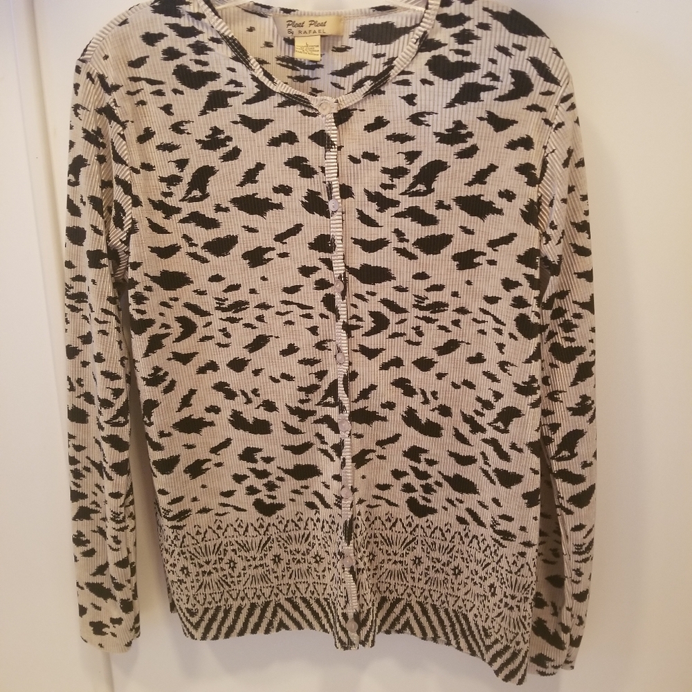 Black and Beige Leapord Patterned Women's Top